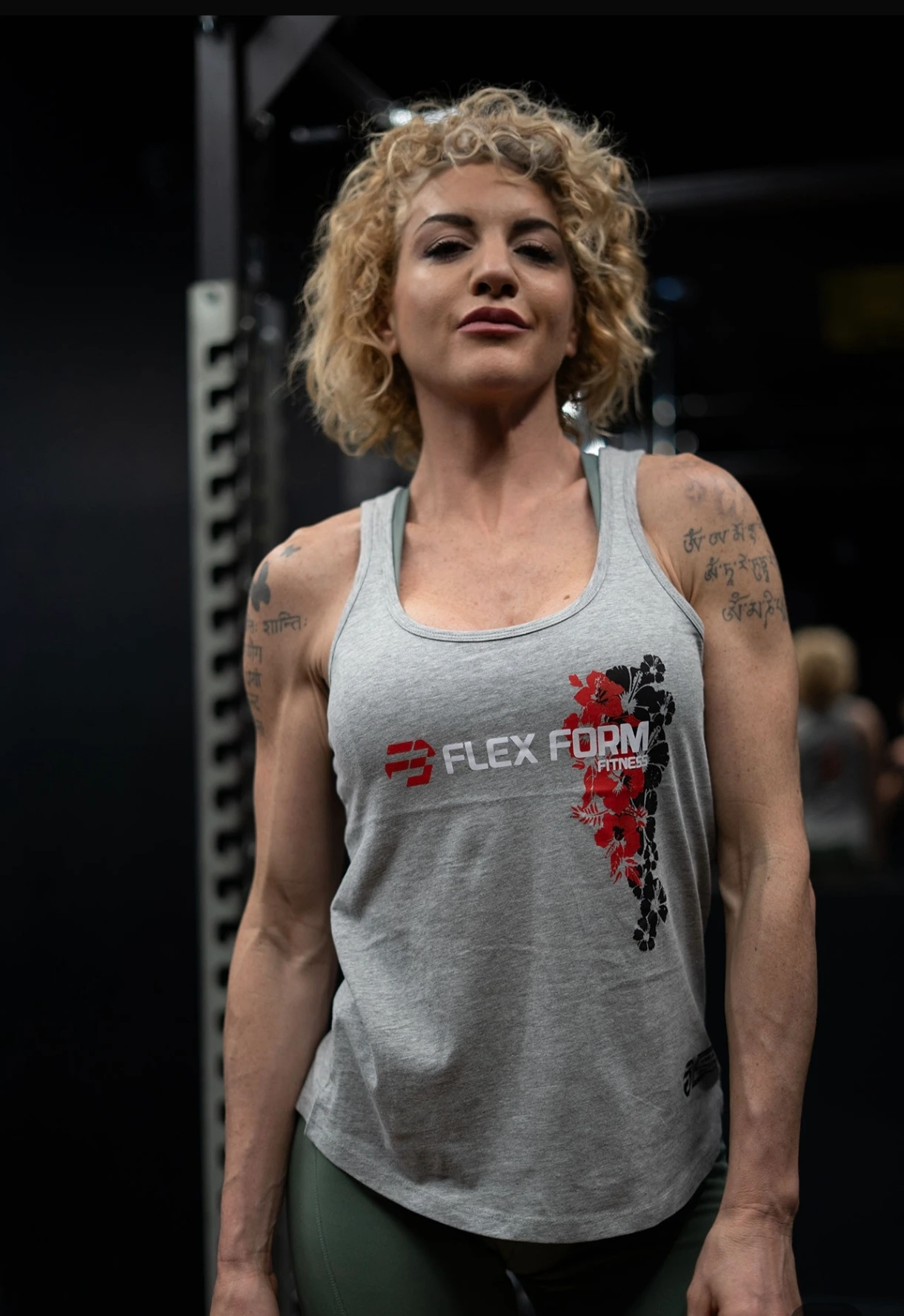 CAMISETA TIRANTE TWO CAYENNES MUJER - Vista 1