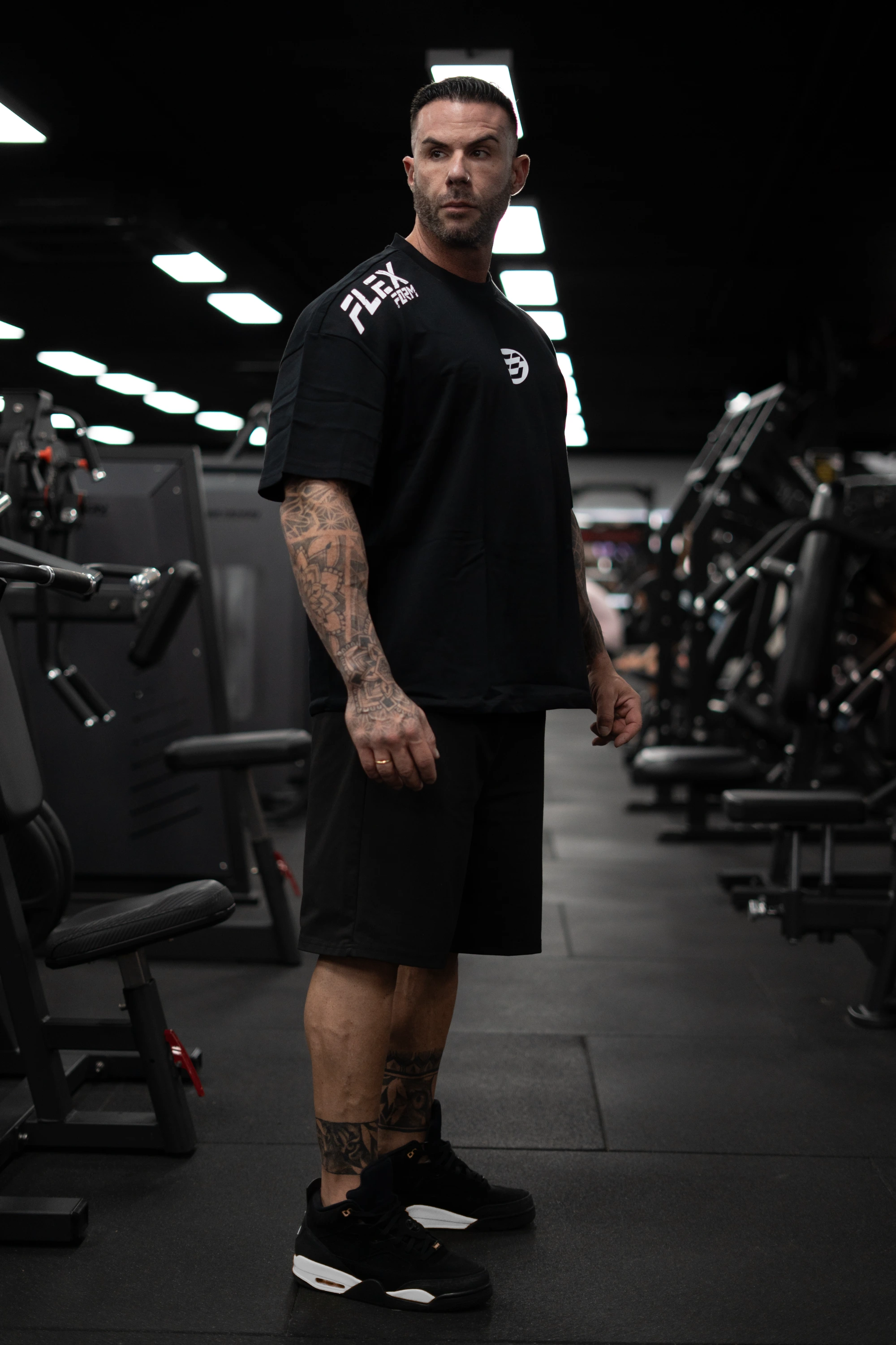 T-Shirt SUPEROVERSIZE BUILT UNDER PRESSURE Men - Vista 3