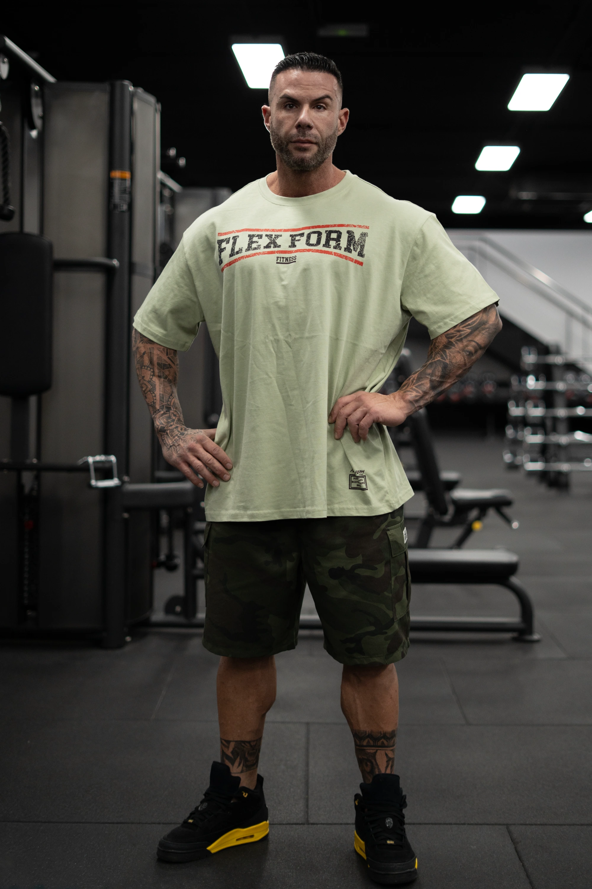 CAMISETA OVERSIZE THAT IS STRENGTH HOMBRE - Vista 9