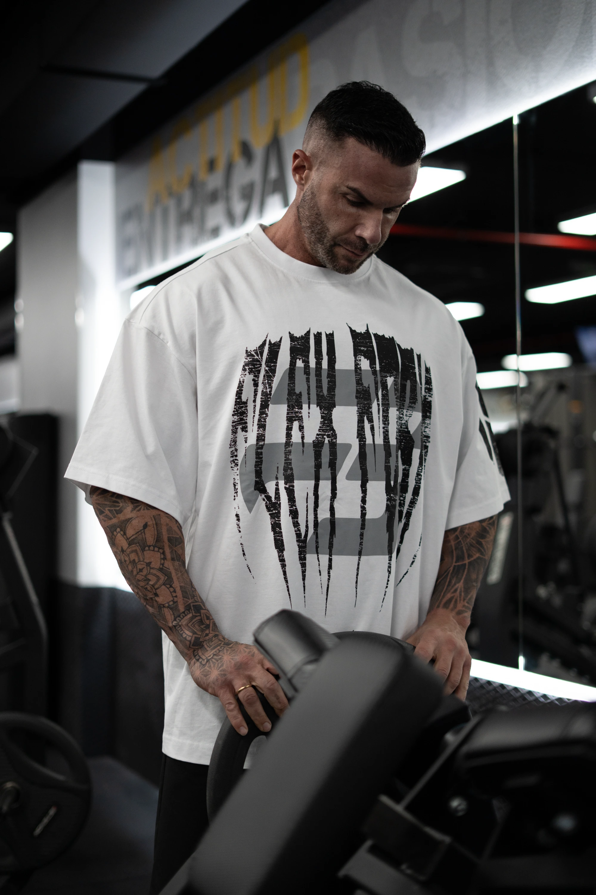 CAMISETA SUPEROVERSIZE MANGAS 3/4 BEAST HOMBRE - Vista 4