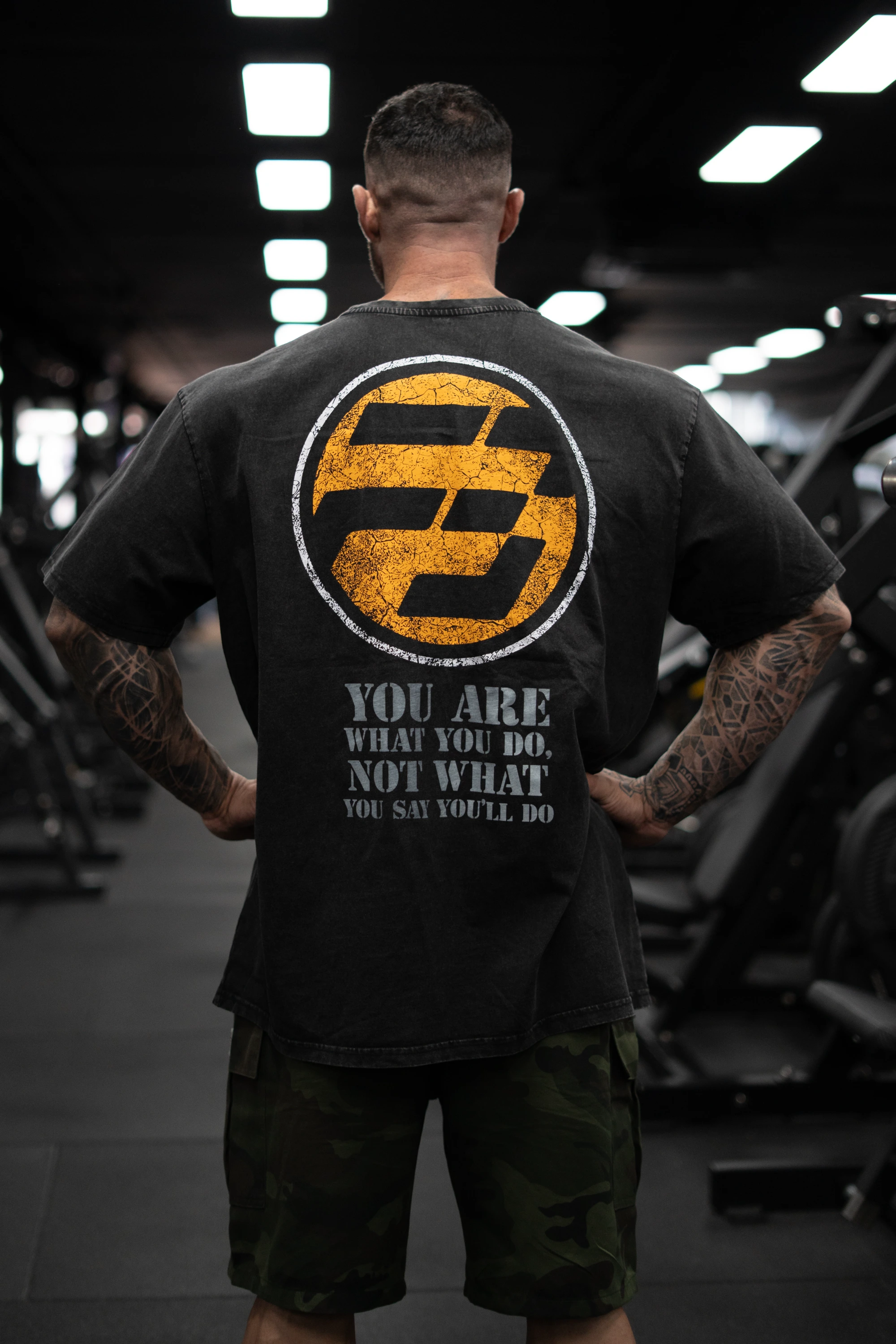 CAMISETA OVERSIZE STONEWASH STRONGMAN HOMBRE - Vista 2
